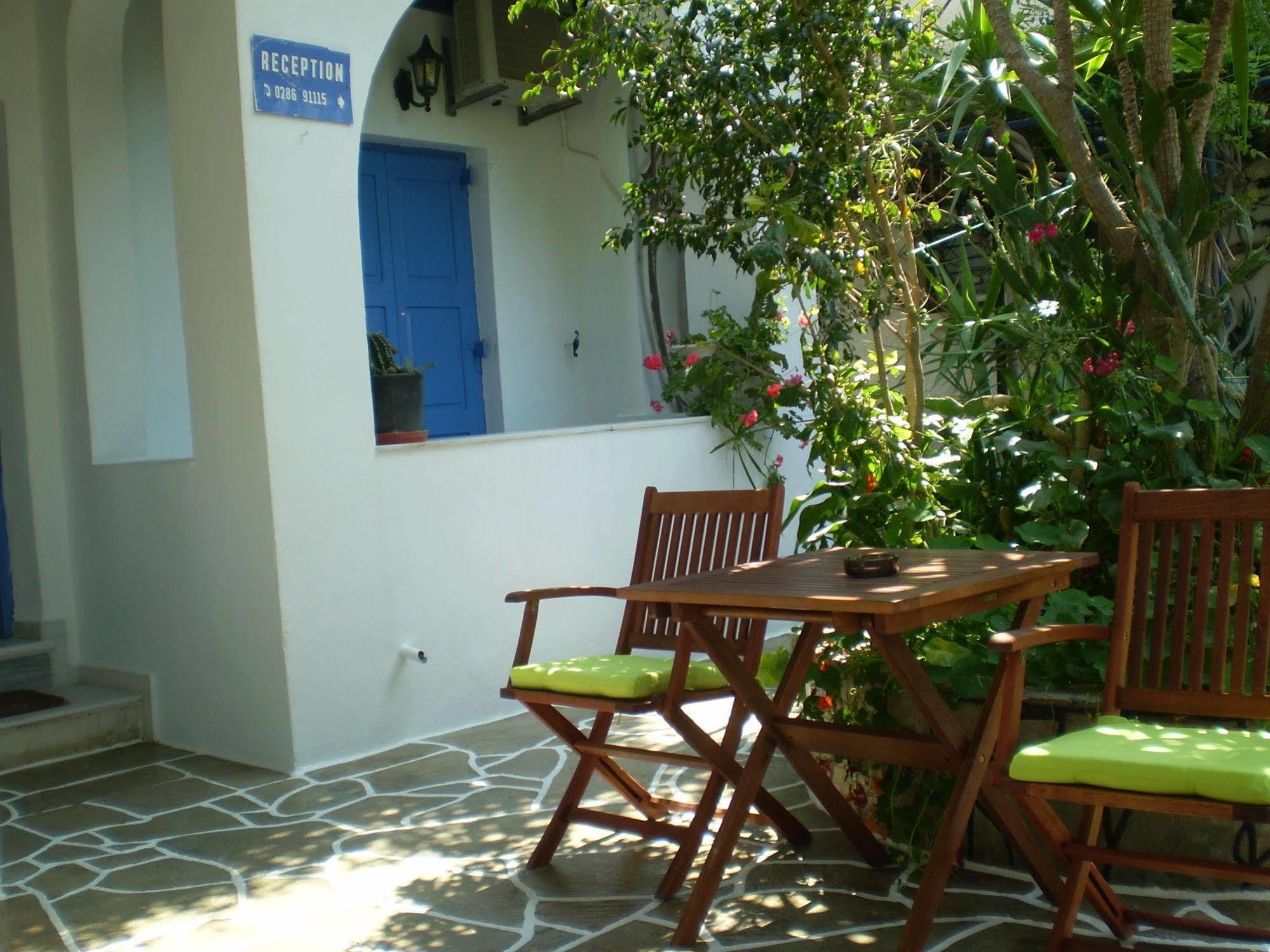 Galini Pension Иос Хора Екстериор снимка